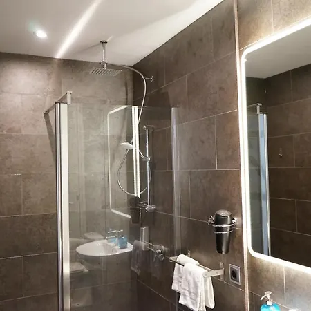 Guest house Q 2*