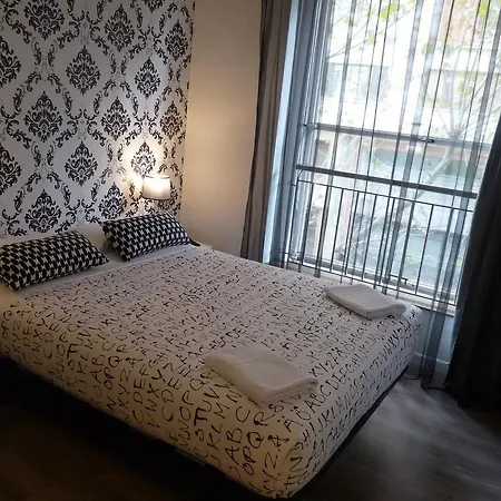 Q Casa de hóspedes 2*